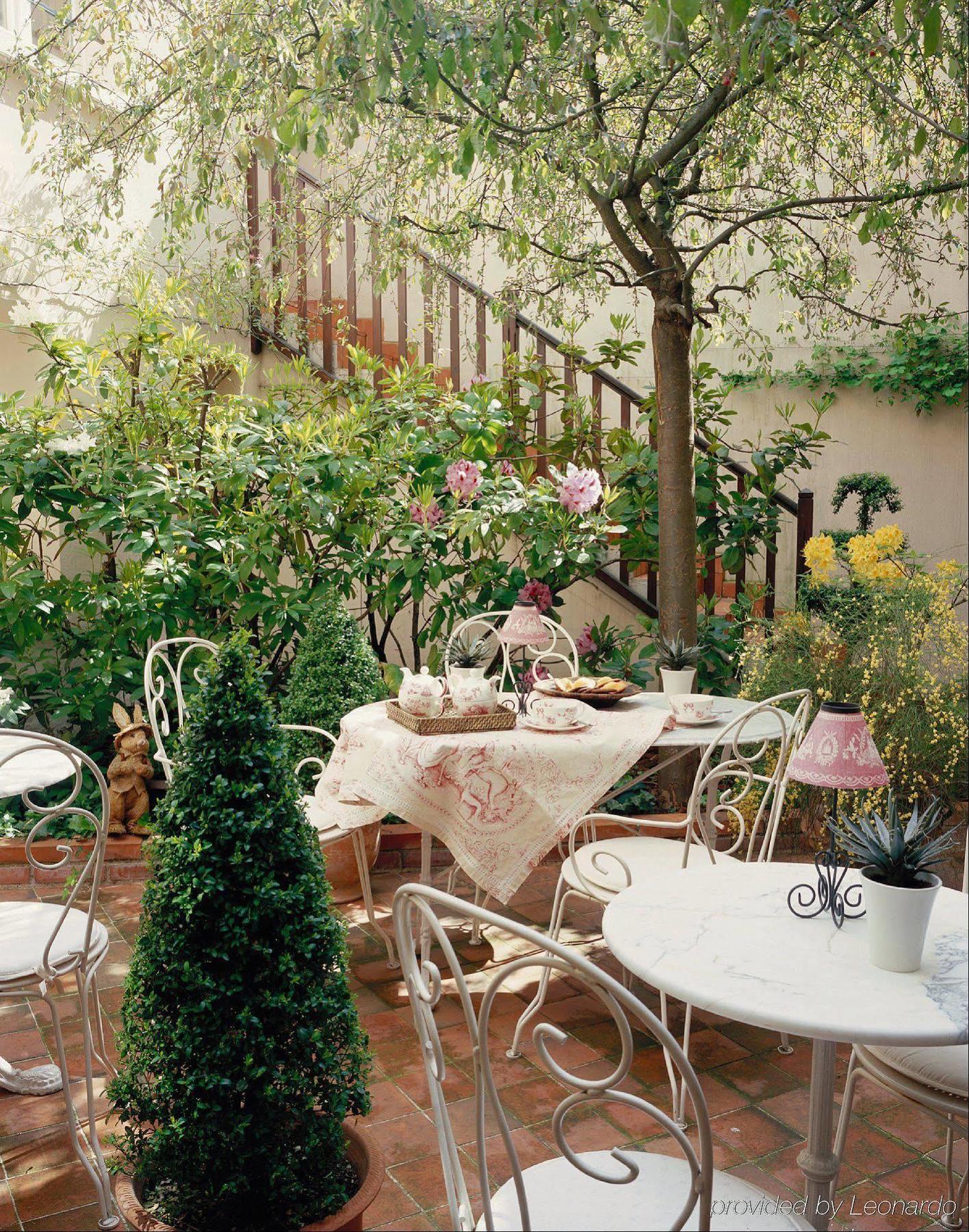 Hotel La Residence Du Berry Versailles Restaurant bilde